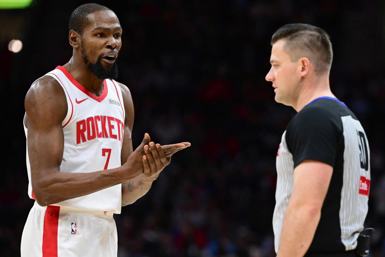 3人合砍74+25+22！火箭胜灰熊，三巨头全面崛起！申京状态回暖